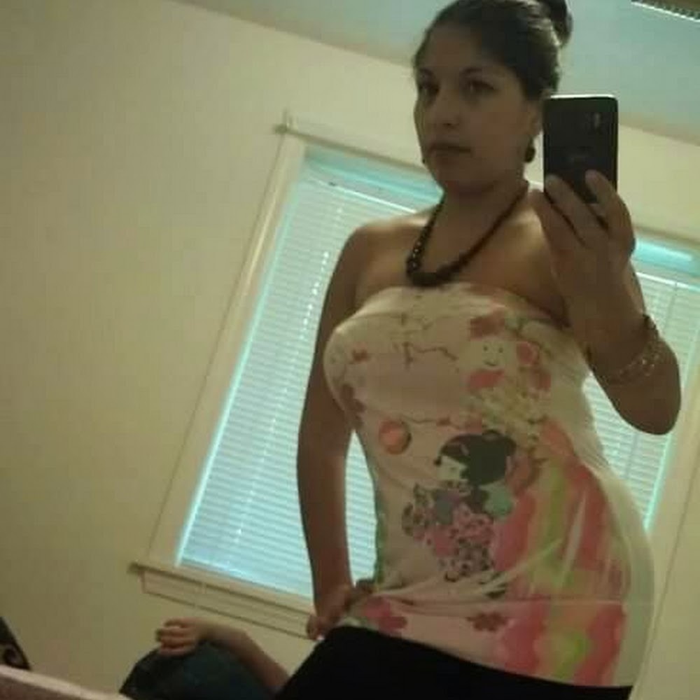 Meet your Posher, Cinthia